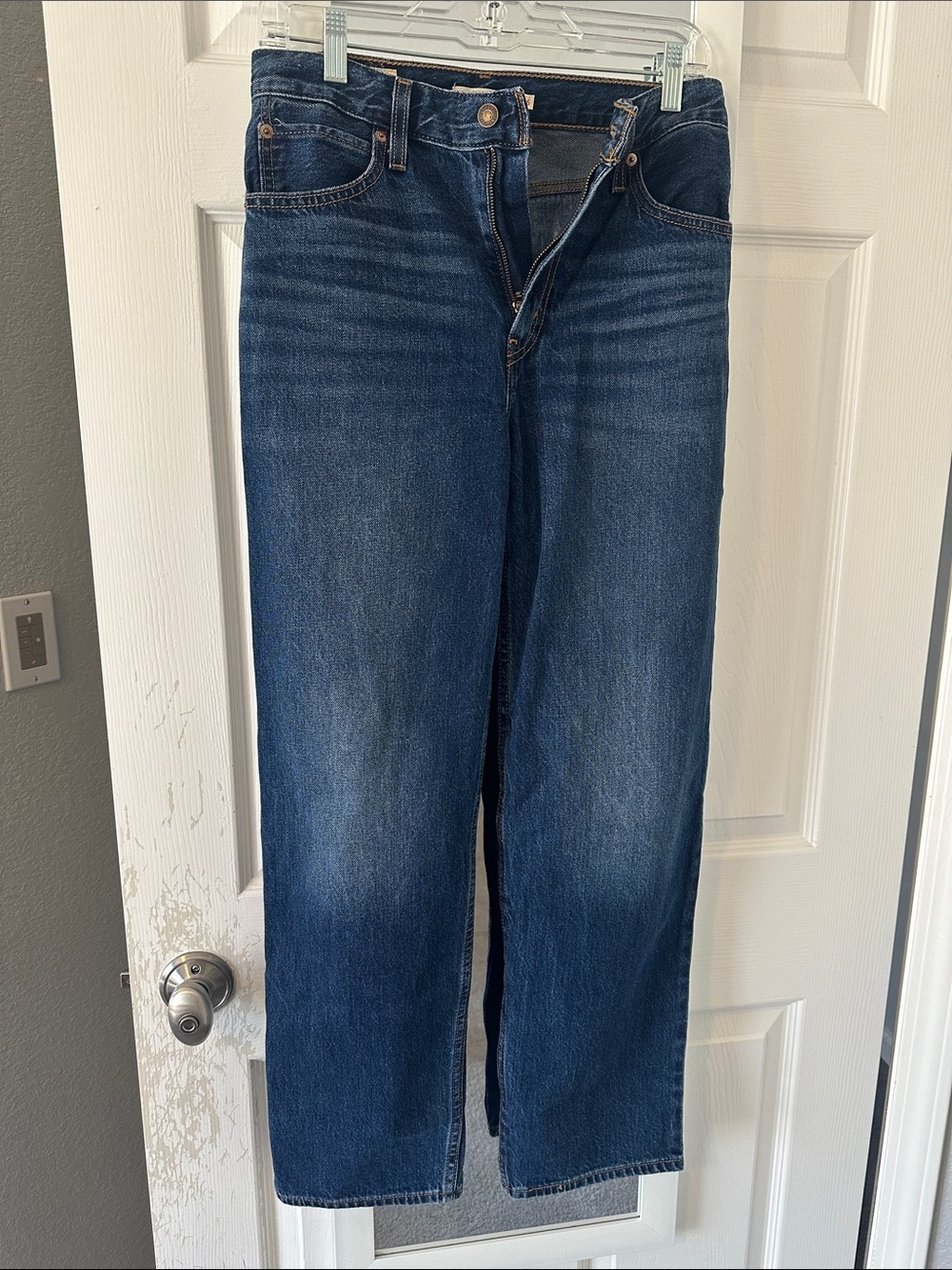 Classic Women’s Levi’s Dark Blue Jeans
